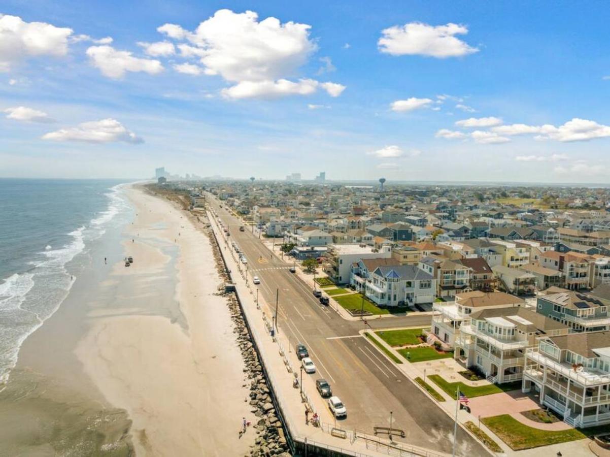 Steps To Updated Bouchee Beachy Deck Parking Holiday home Brigantine