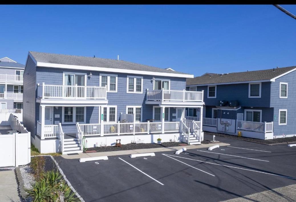 Steps To Updated Bouchee Beachy Deck Parking Holiday home